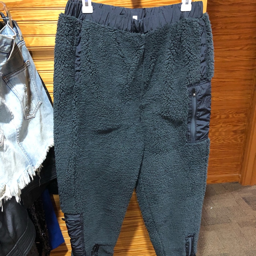 NWOT Free People BFF Solid Fleece pant